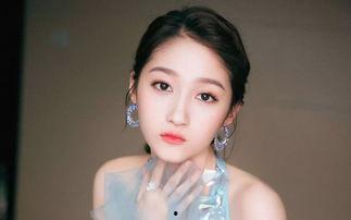 娱乐圈明星吃瓜剧情,明星吃瓜大揭秘，幕后真相令人咋舌